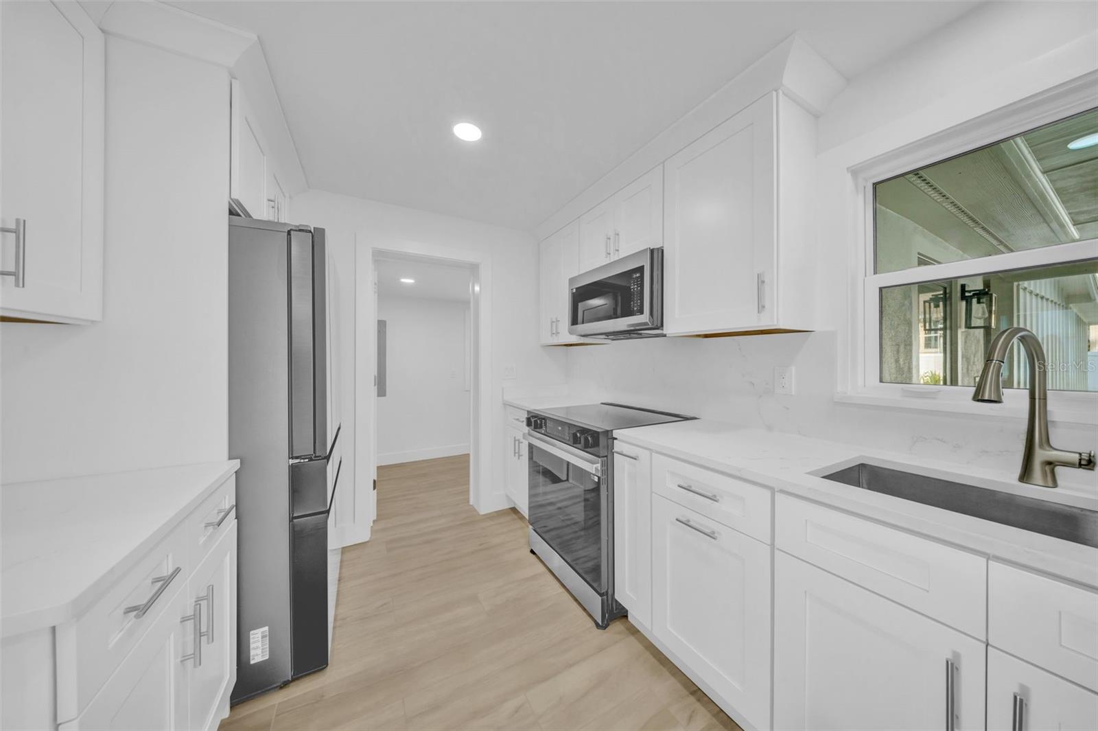 HENDERSON BEACH - Residential