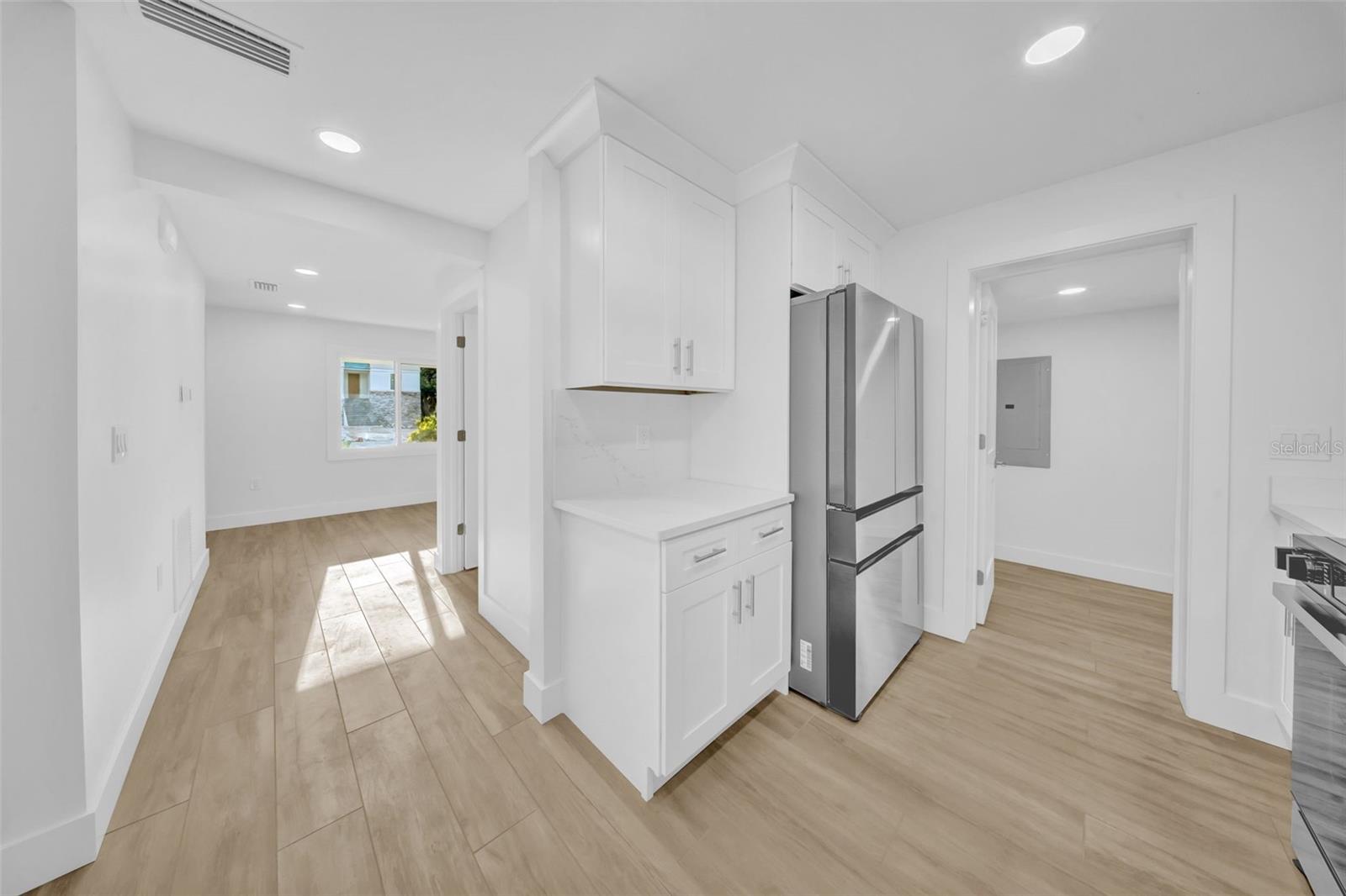 HENDERSON BEACH - Residential