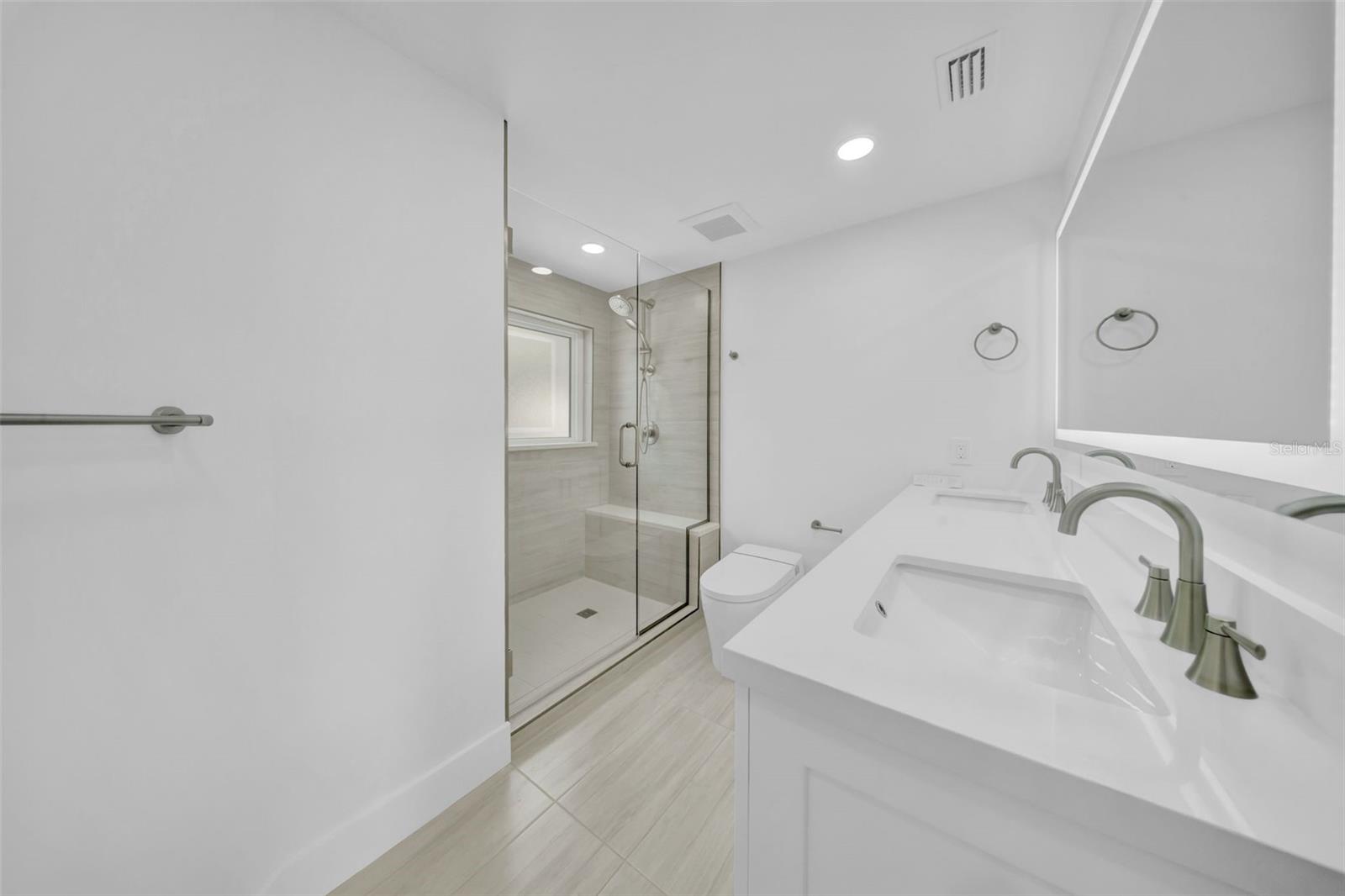 HENDERSON BEACH - Residential