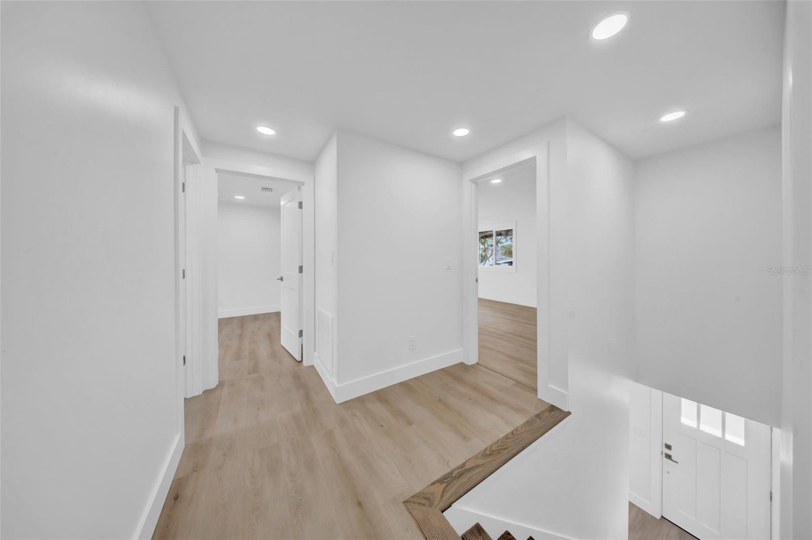 HENDERSON BEACH - Residential