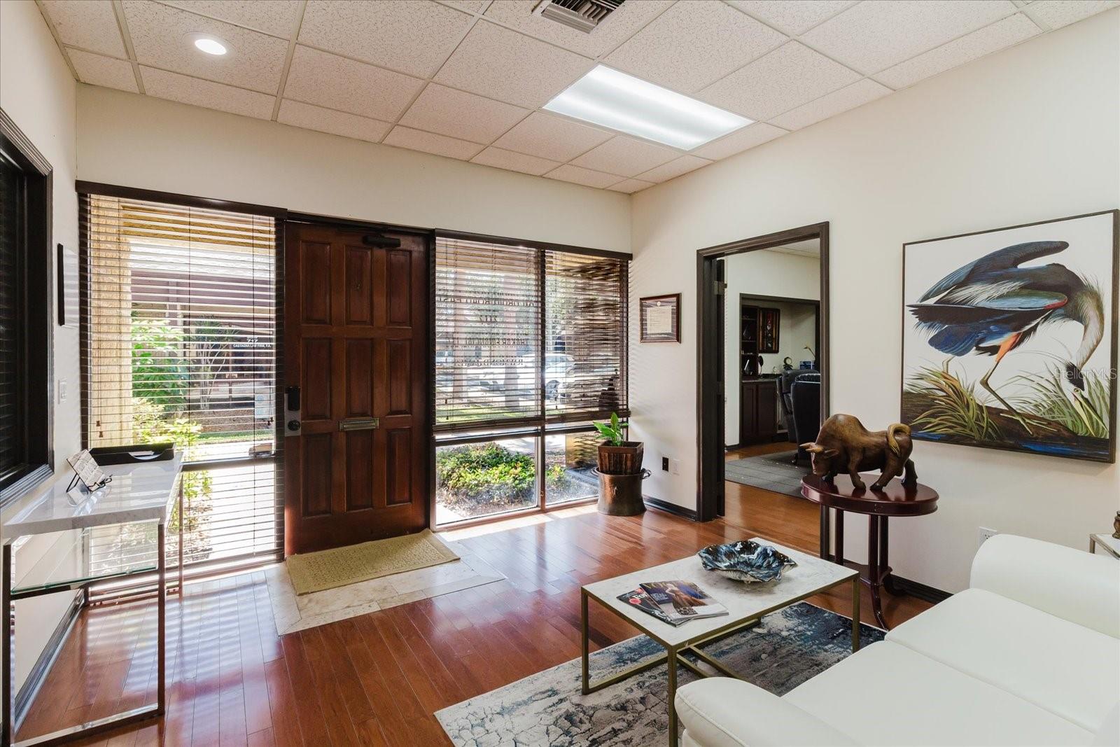 611 DRUID ROAD E 707 & 708