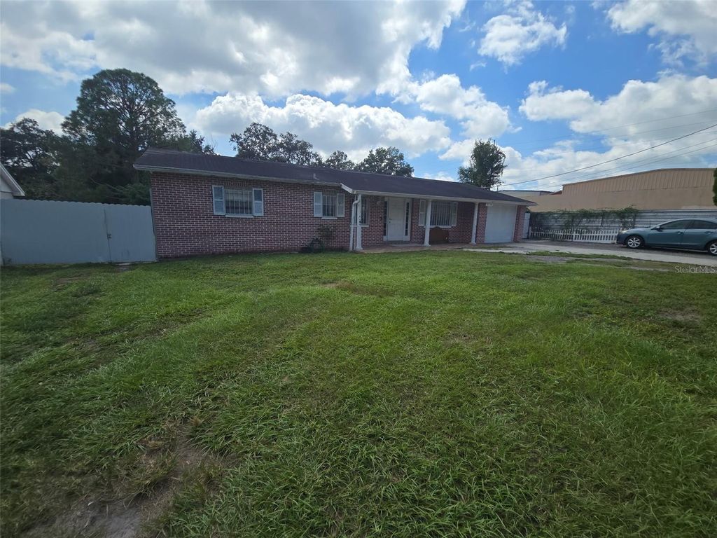 Photo of 2114 W Sitka Street, Tampa, FL 33604 (MLS # TB8433727)
