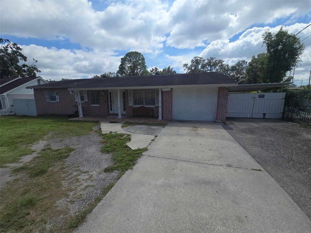 Photo of 2114 W Sitka Street, Tampa, FL 33604 (MLS # TB8433727)