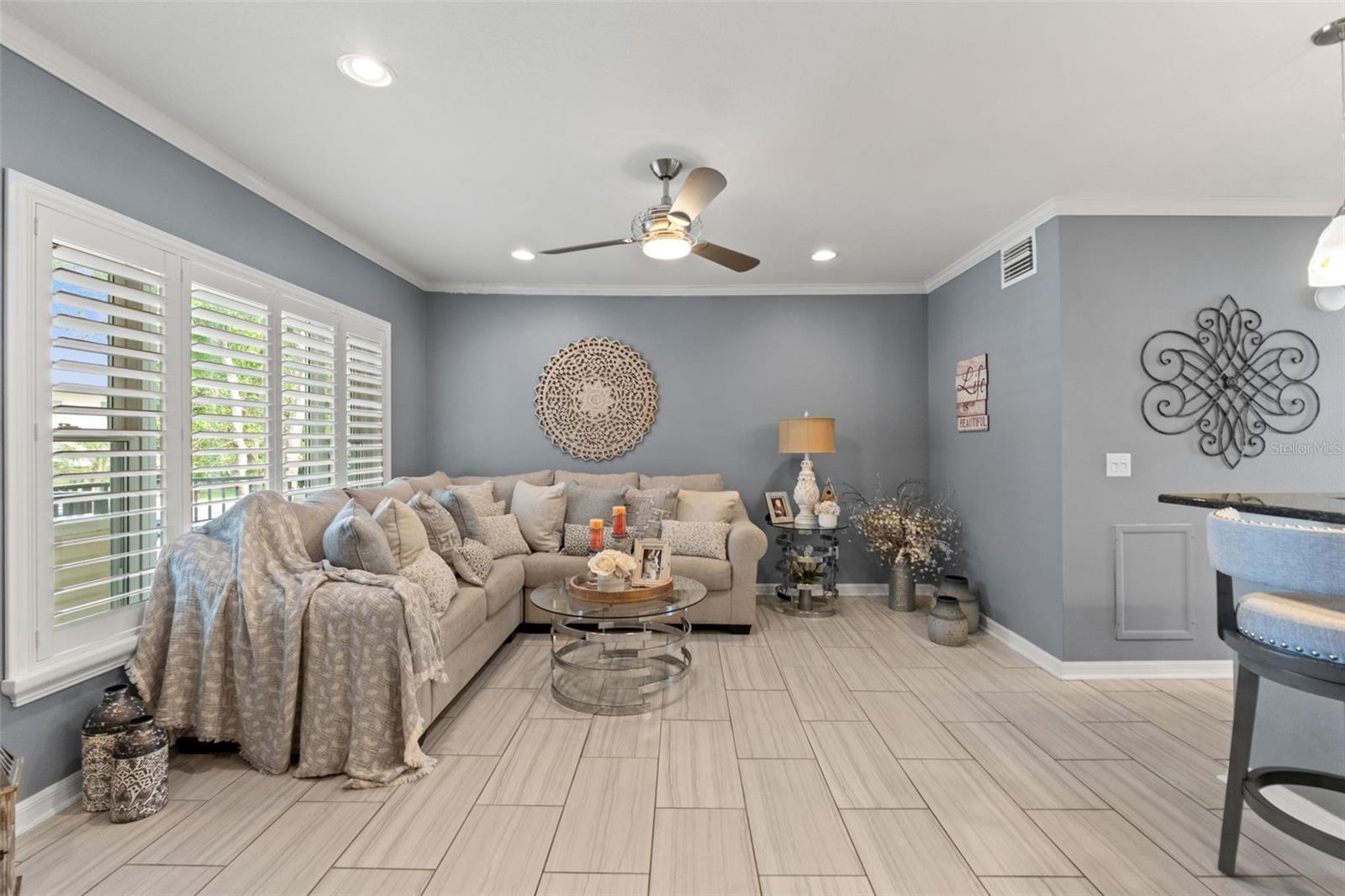 ON TOP OF THE WORLD - Residential