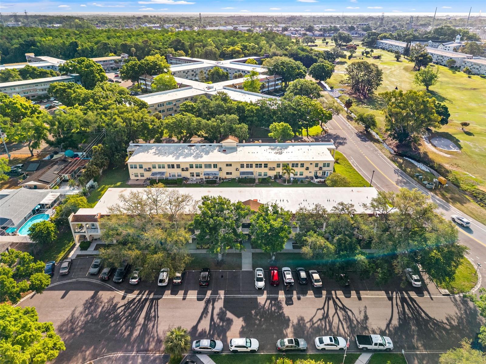 ON TOP OF THE WORLD - Residential