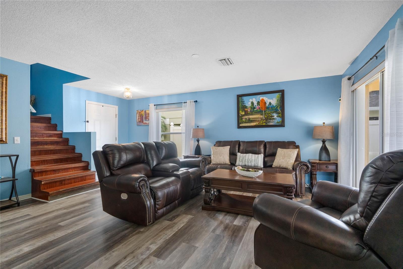 4420 HAMLET COURT