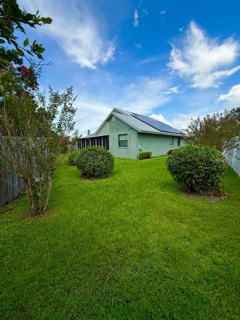 470 DAISY WAY