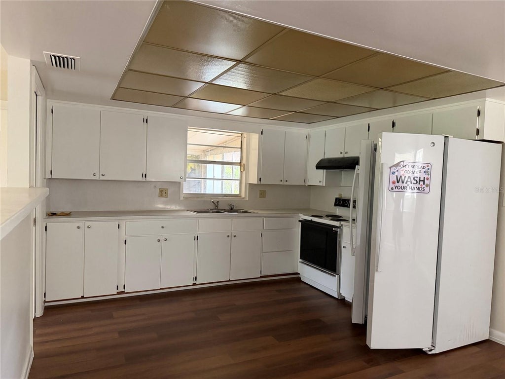 Photo of 5613 Castle Oak Court, Orlando, FL 32808 (MLS # O6450707)