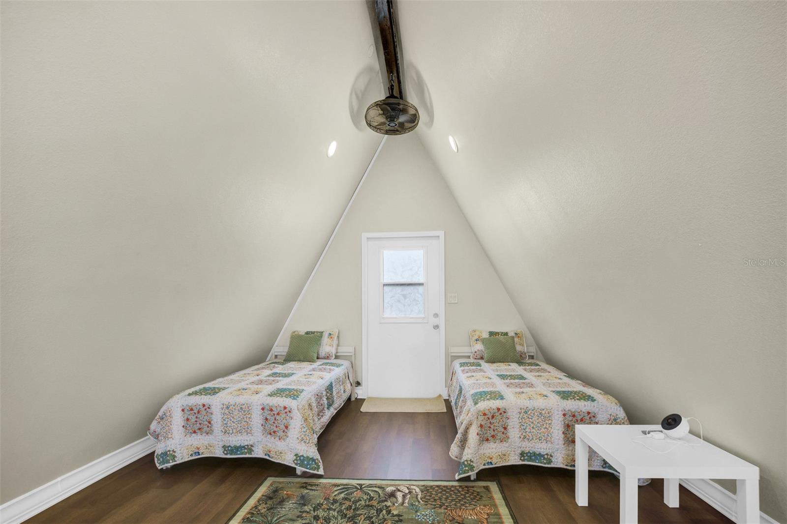VACATION VILLAGE CONDO - Residential