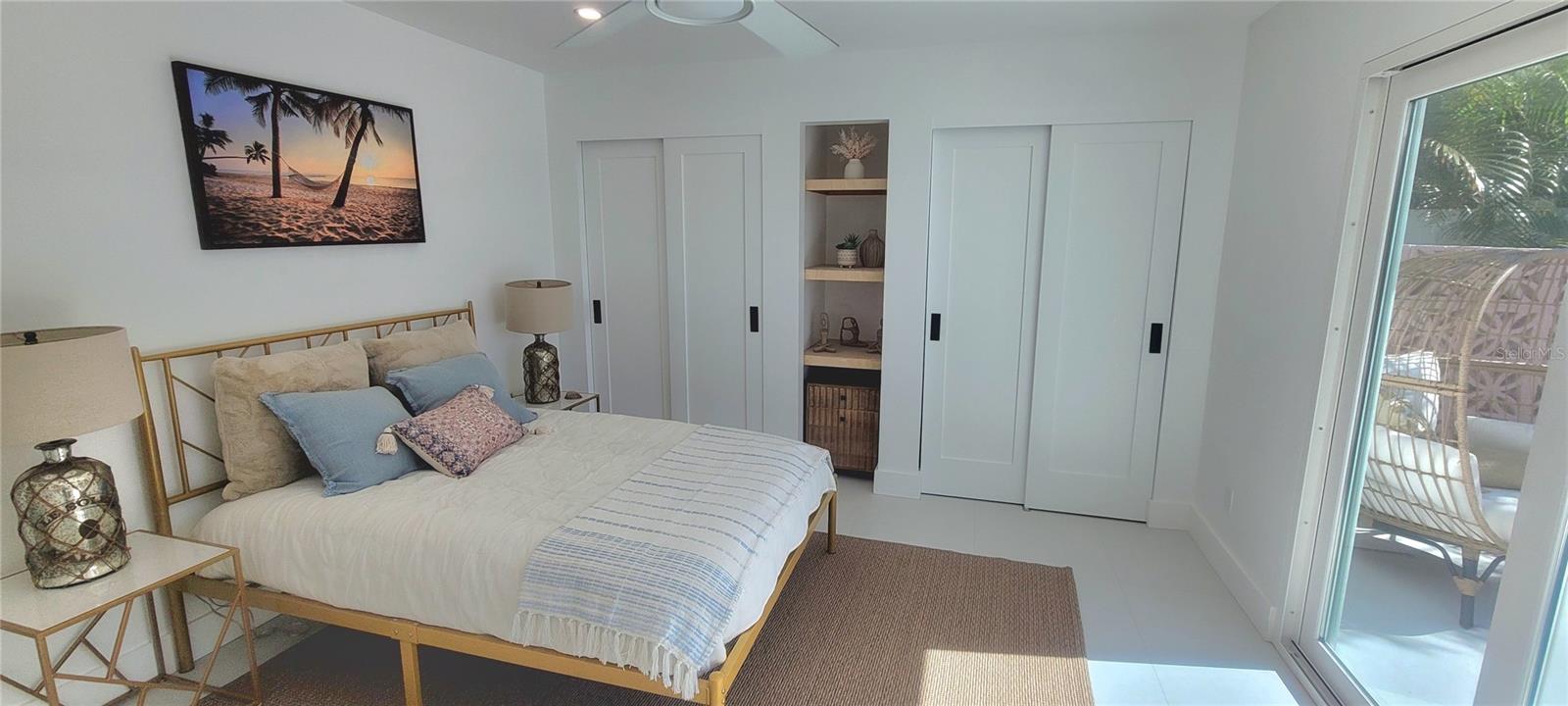 SOUTH GATE - Residential