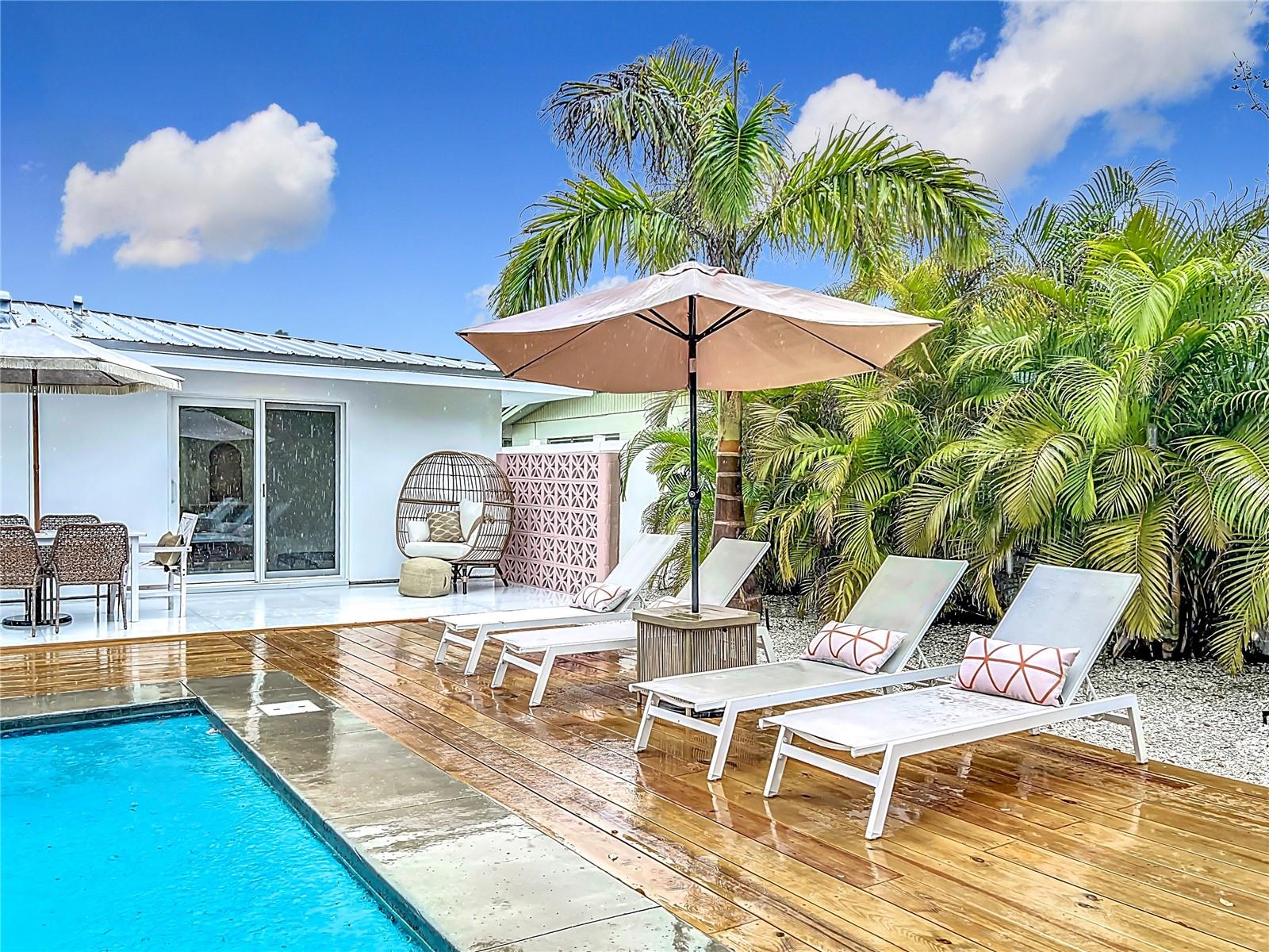 SOUTH GATE - Residential