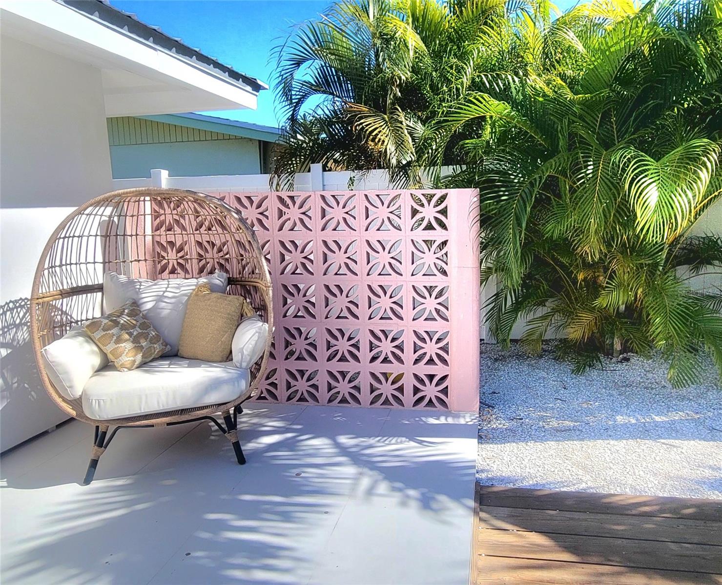 SOUTH GATE - Residential