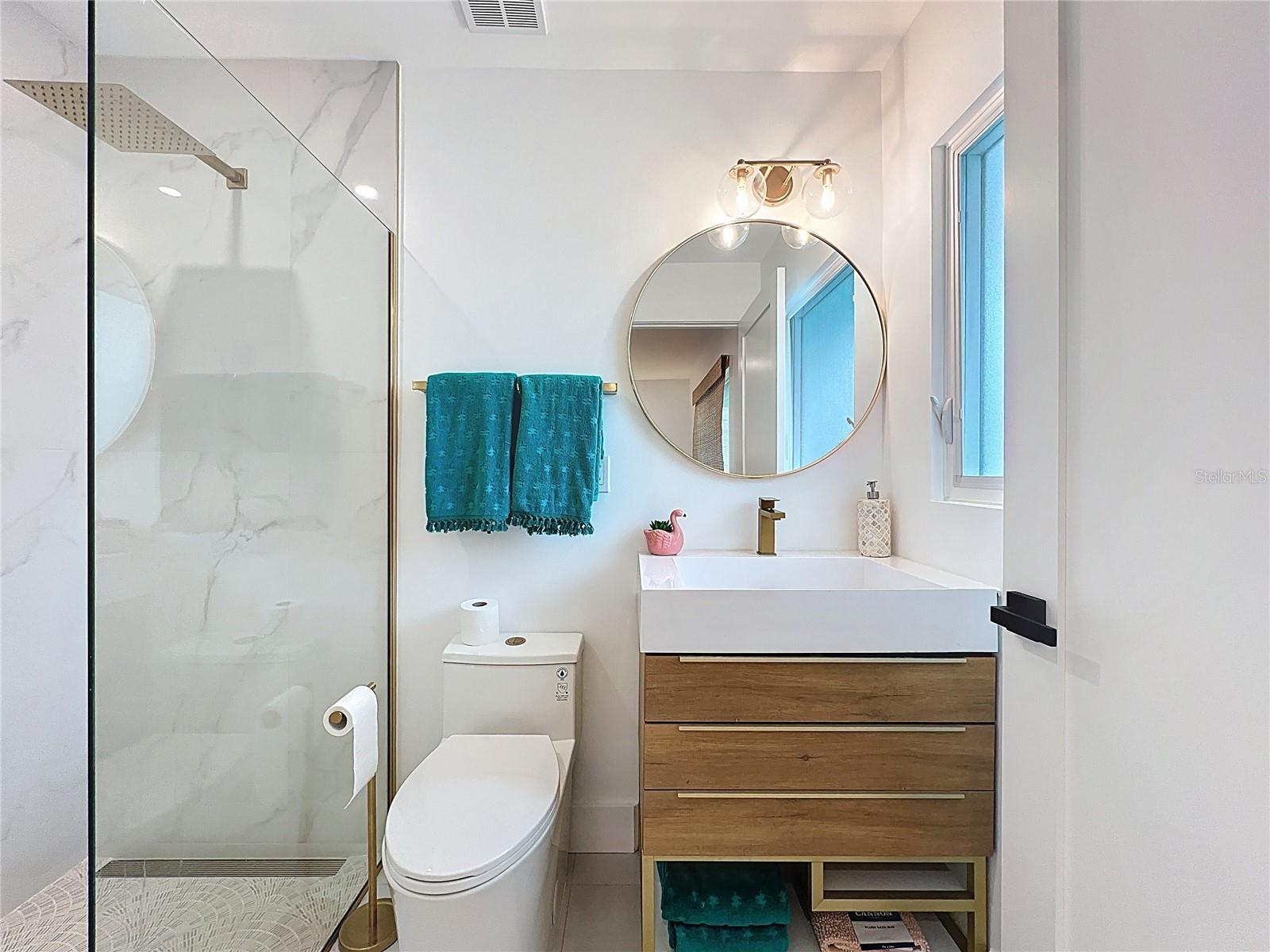 SOUTH GATE - Residential