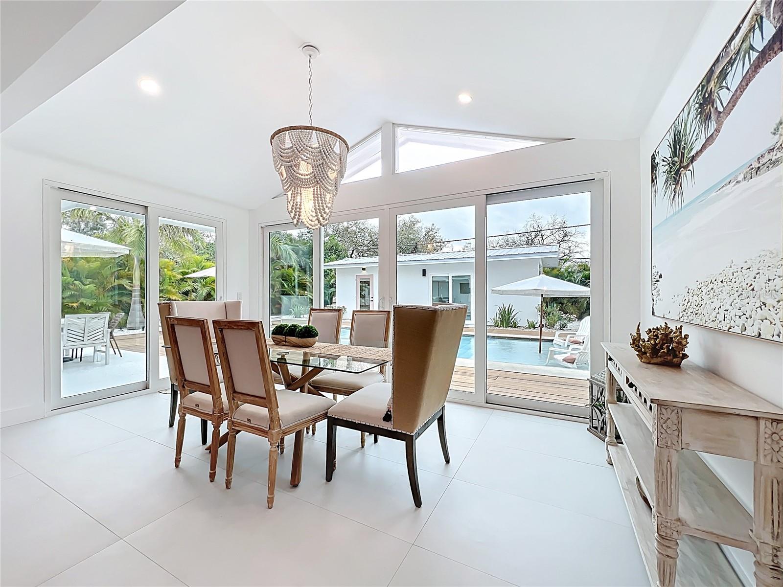 SOUTH GATE - Residential