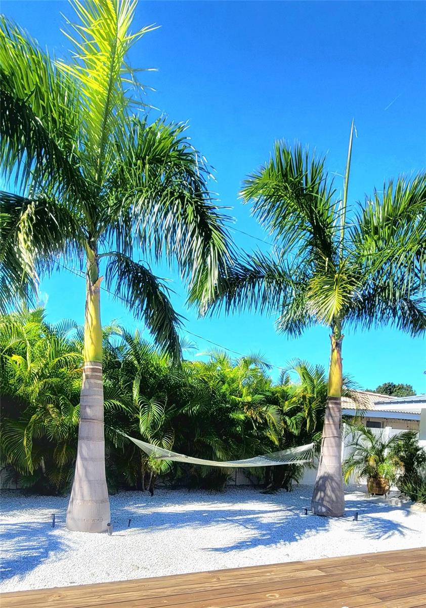 SOUTH GATE - Residential