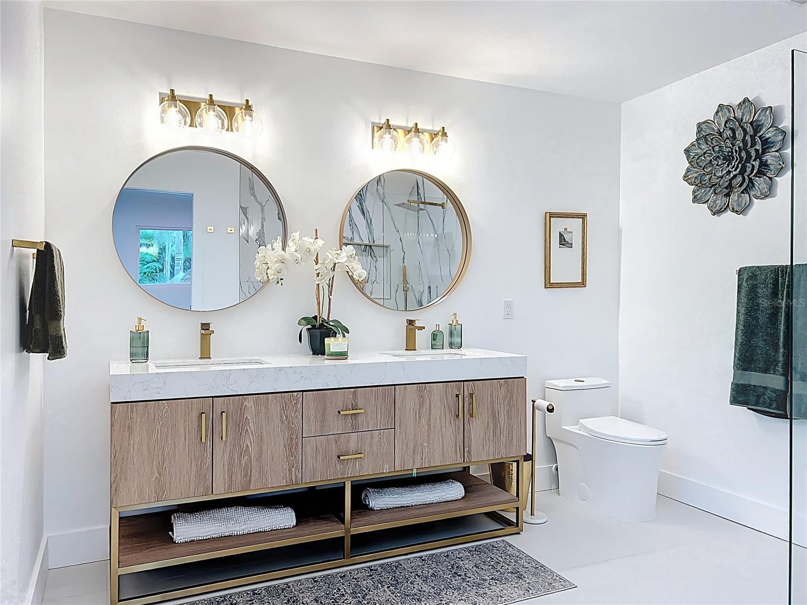 SOUTH GATE - Residential