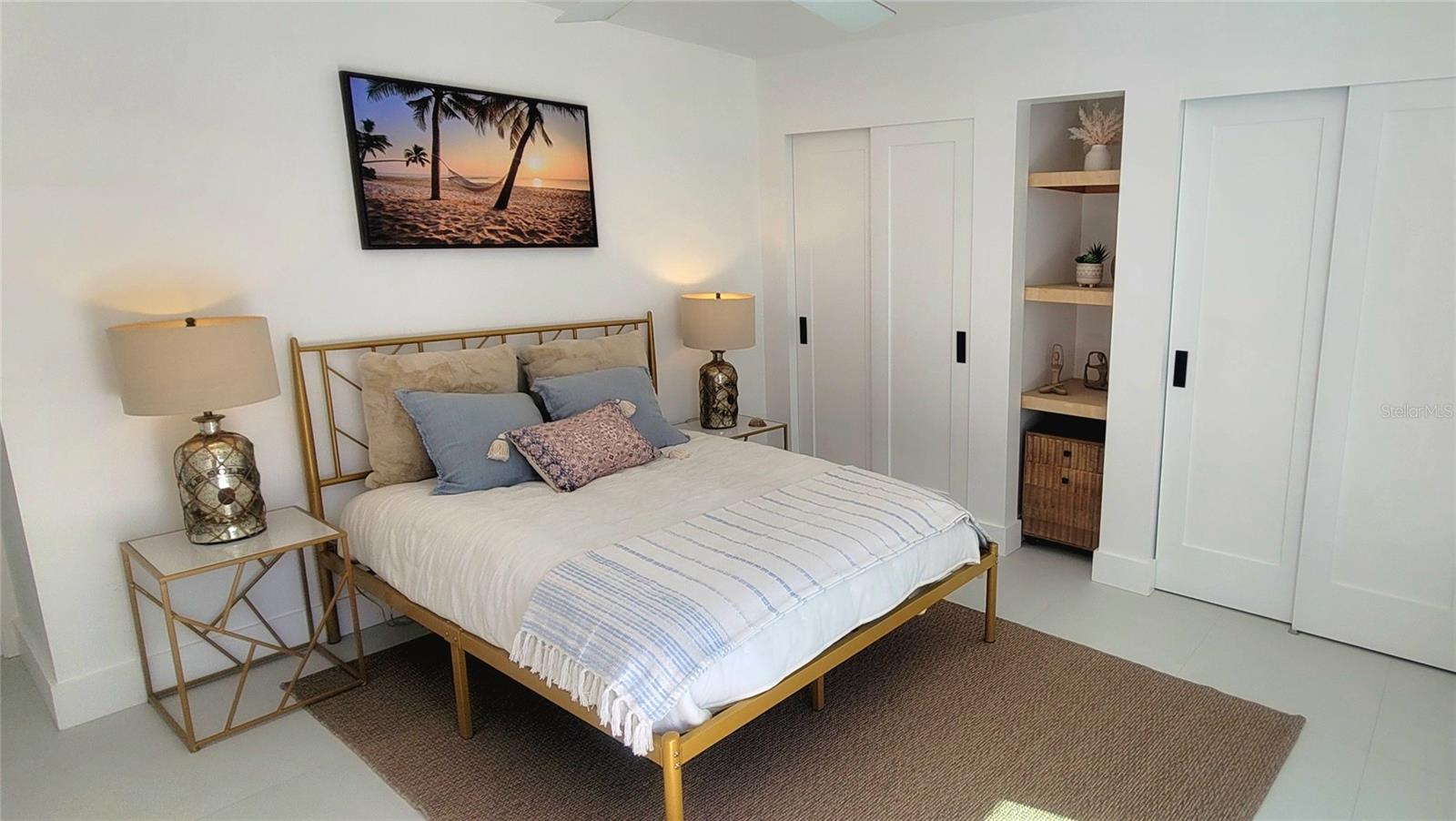 SOUTH GATE - Residential