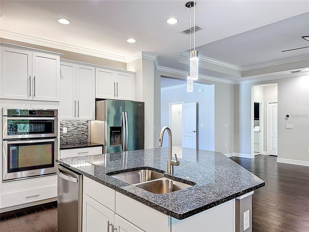 Photo of 2894 Sand Oak Loop, Apopka, FL 32712 (MLS # O6363849)