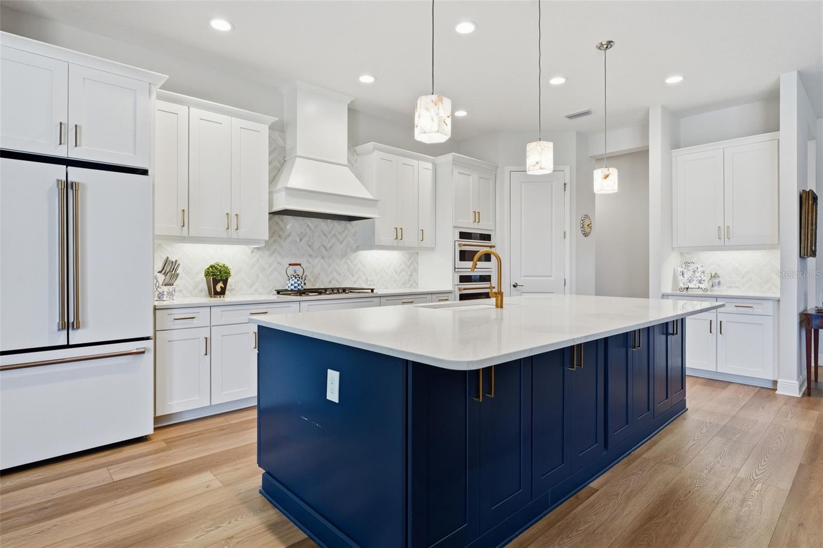 CANOE CREEK PH III - Residential