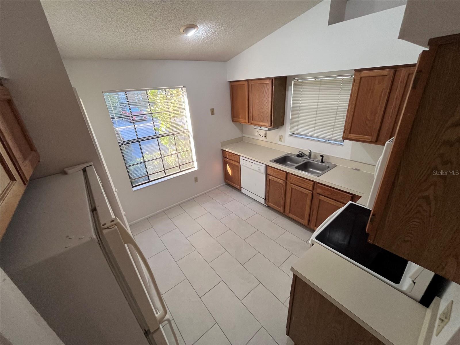 WEKIVA RESERVE UNIT 1 - Residential Lease