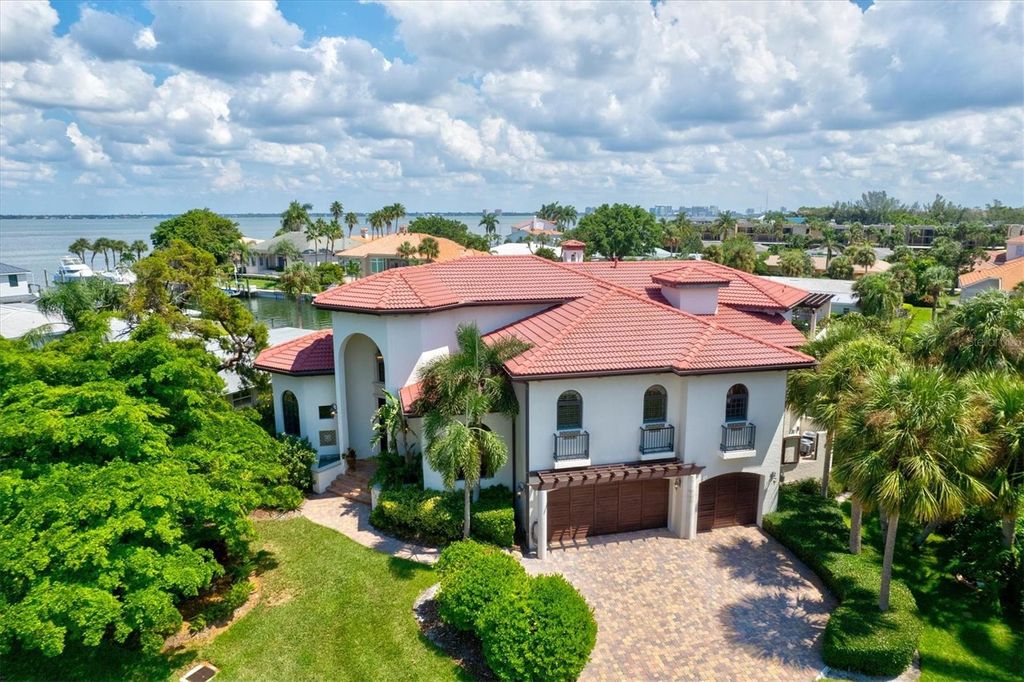 Photo of 524 Schooner Lane, Longboat Key, FL 34228 (MLS # A4648699)