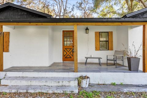 Tiny photo for 2713 Berdetta Street, Leesburg, FL 34748 (MLS # O6387281)