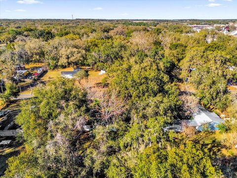 Tiny photo for 2713 Berdetta Street, Leesburg, FL 34748 (MLS # O6387281)