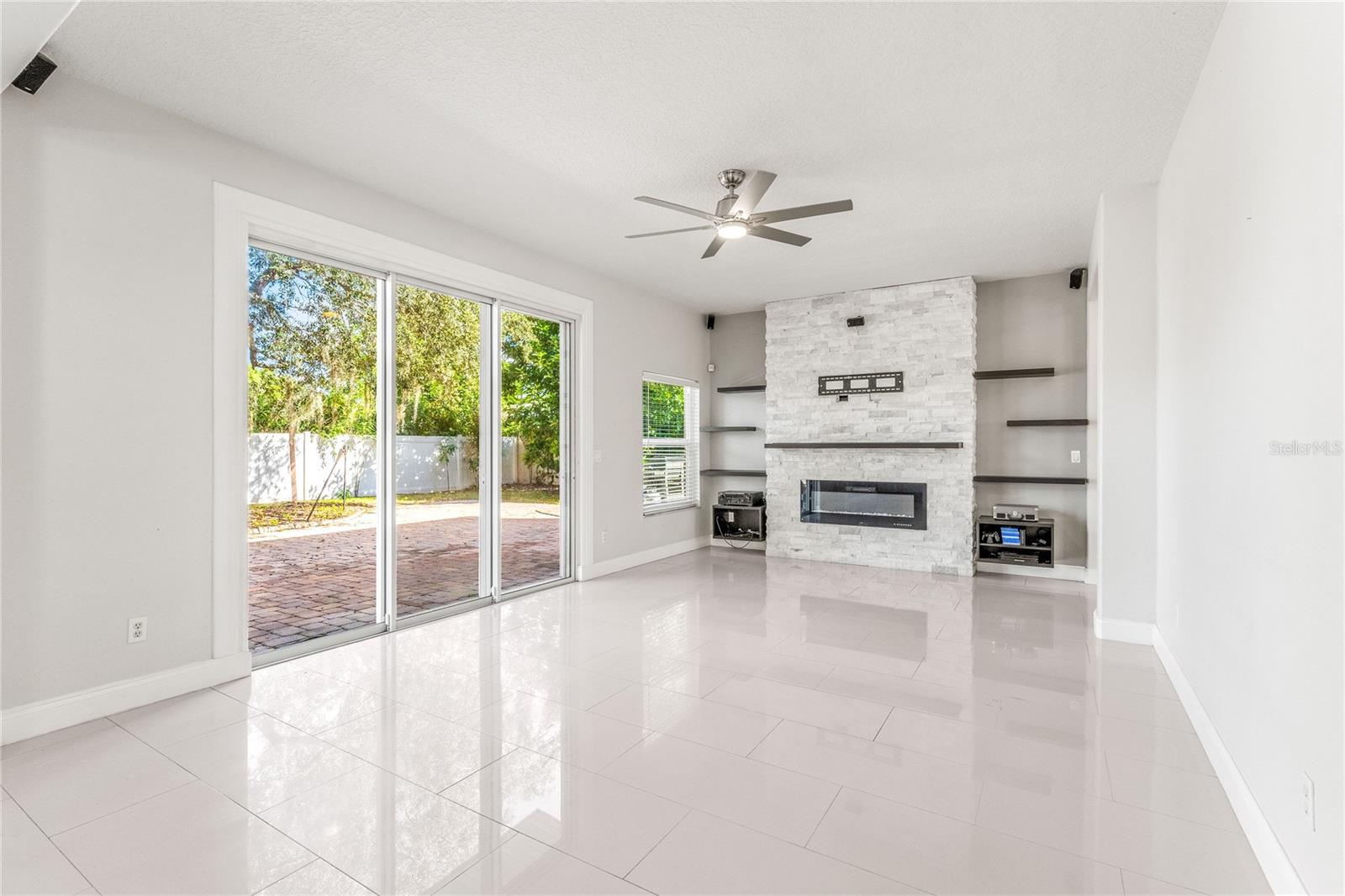 GEORGIA COVE 44/1 - Residential