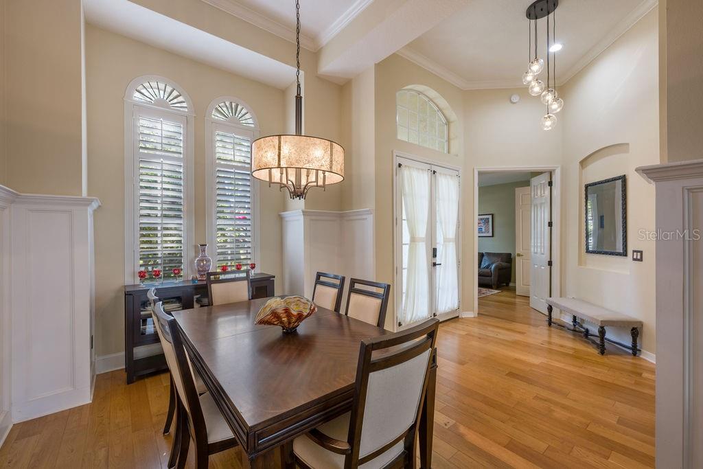 8912 HERITAGE BAY CIRCLE