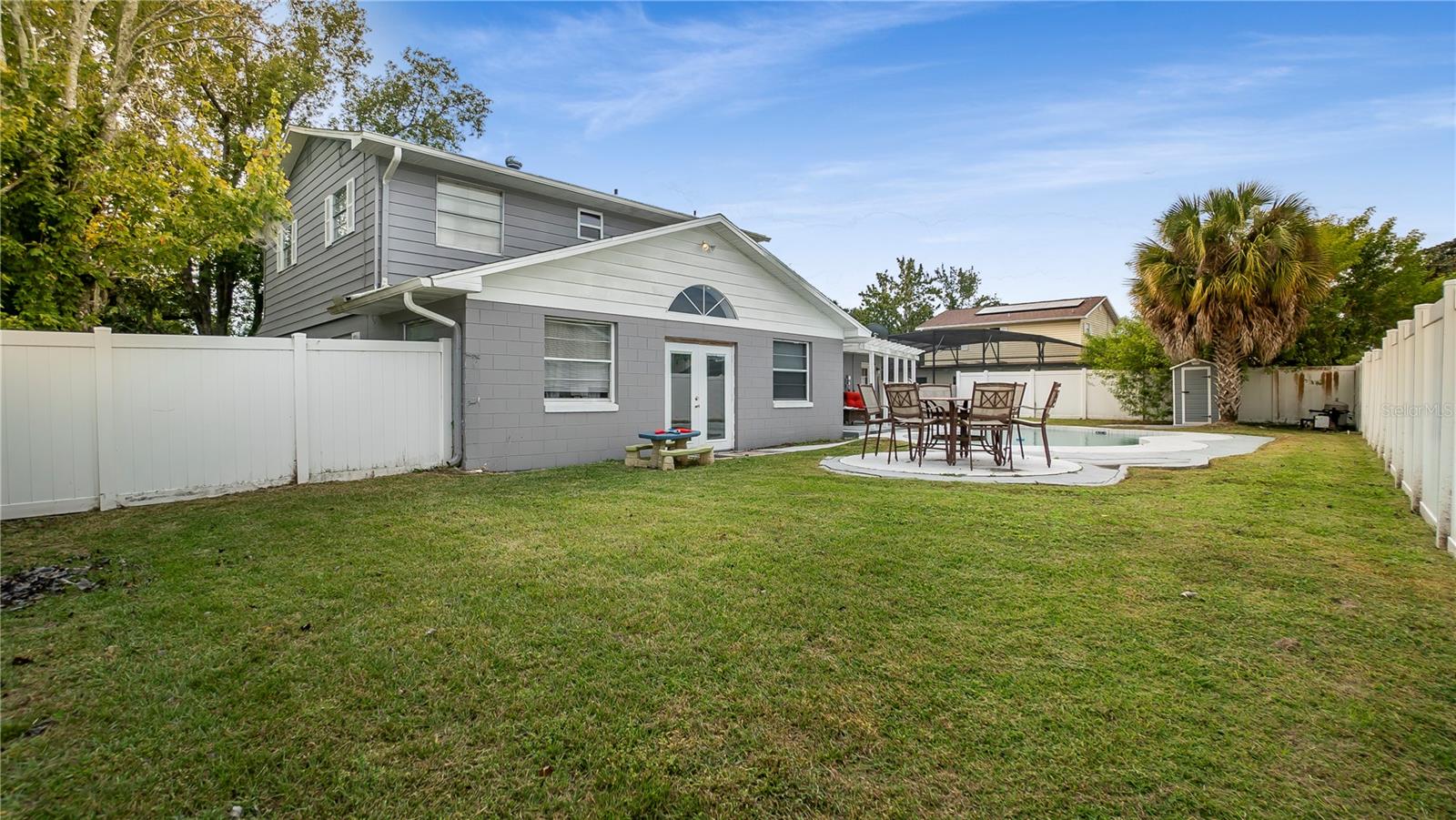 PEPPERTREE SECOND ADD - Residential Lease