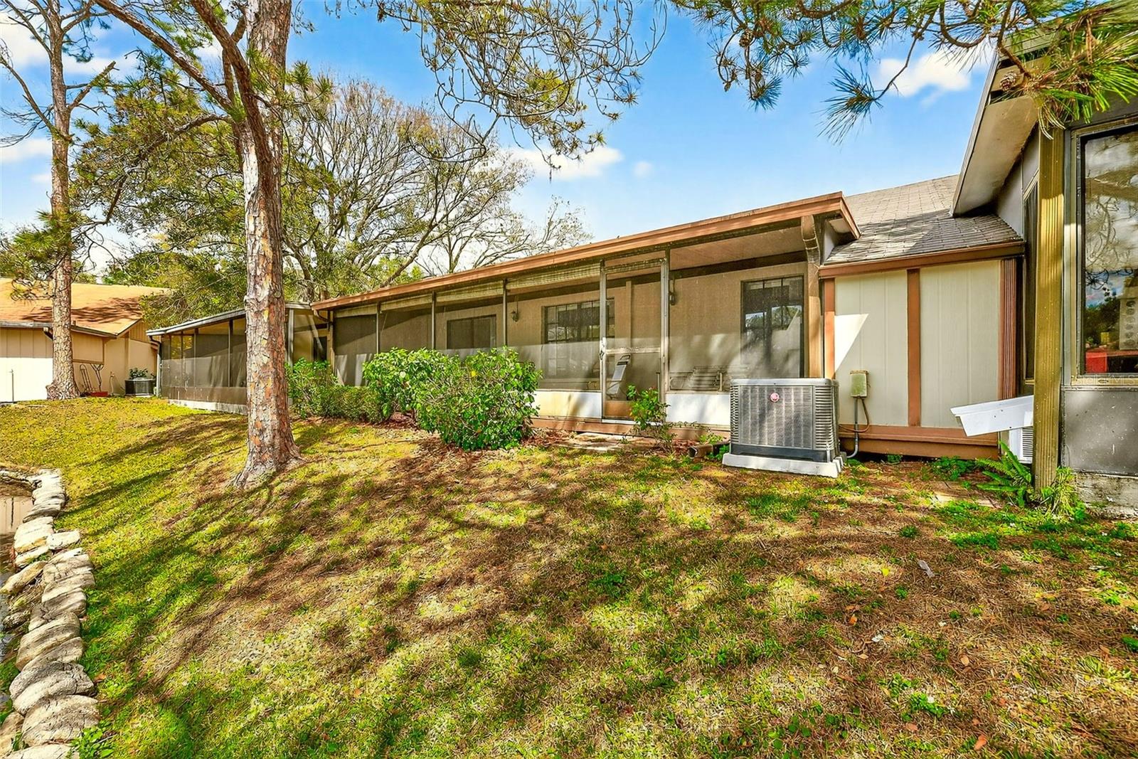 CARROLLWOOD SPRGS CLUSTER HMS - Residential