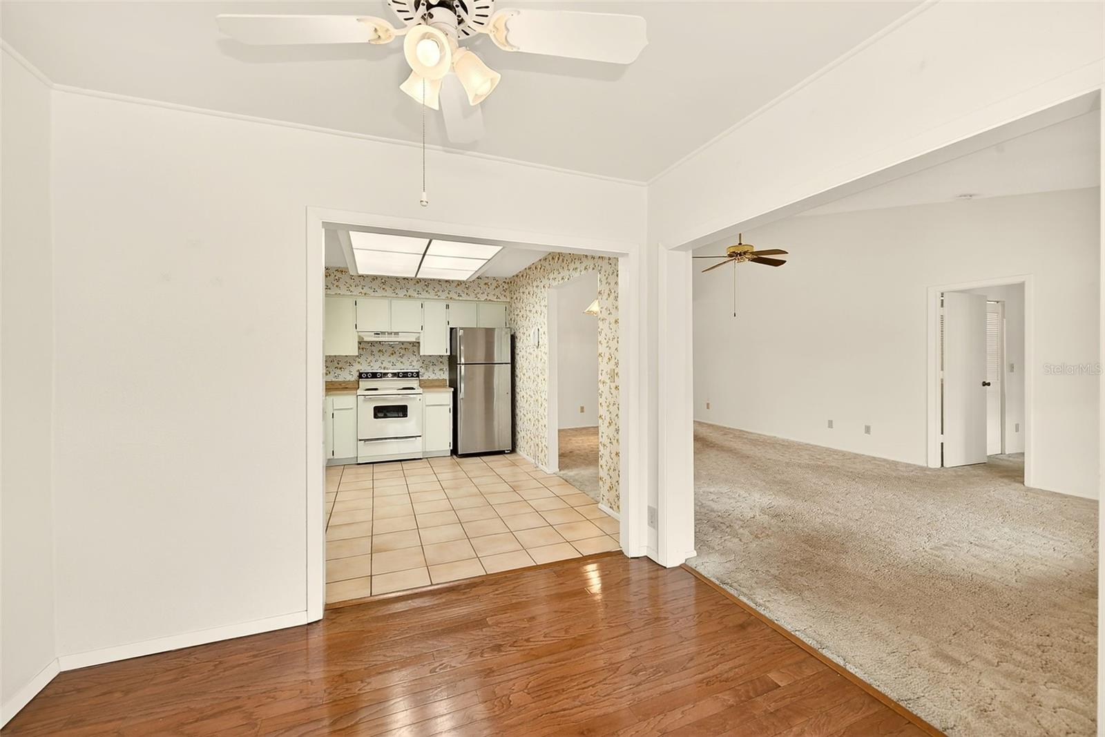 CARROLLWOOD SPRGS CLUSTER HMS - Residential