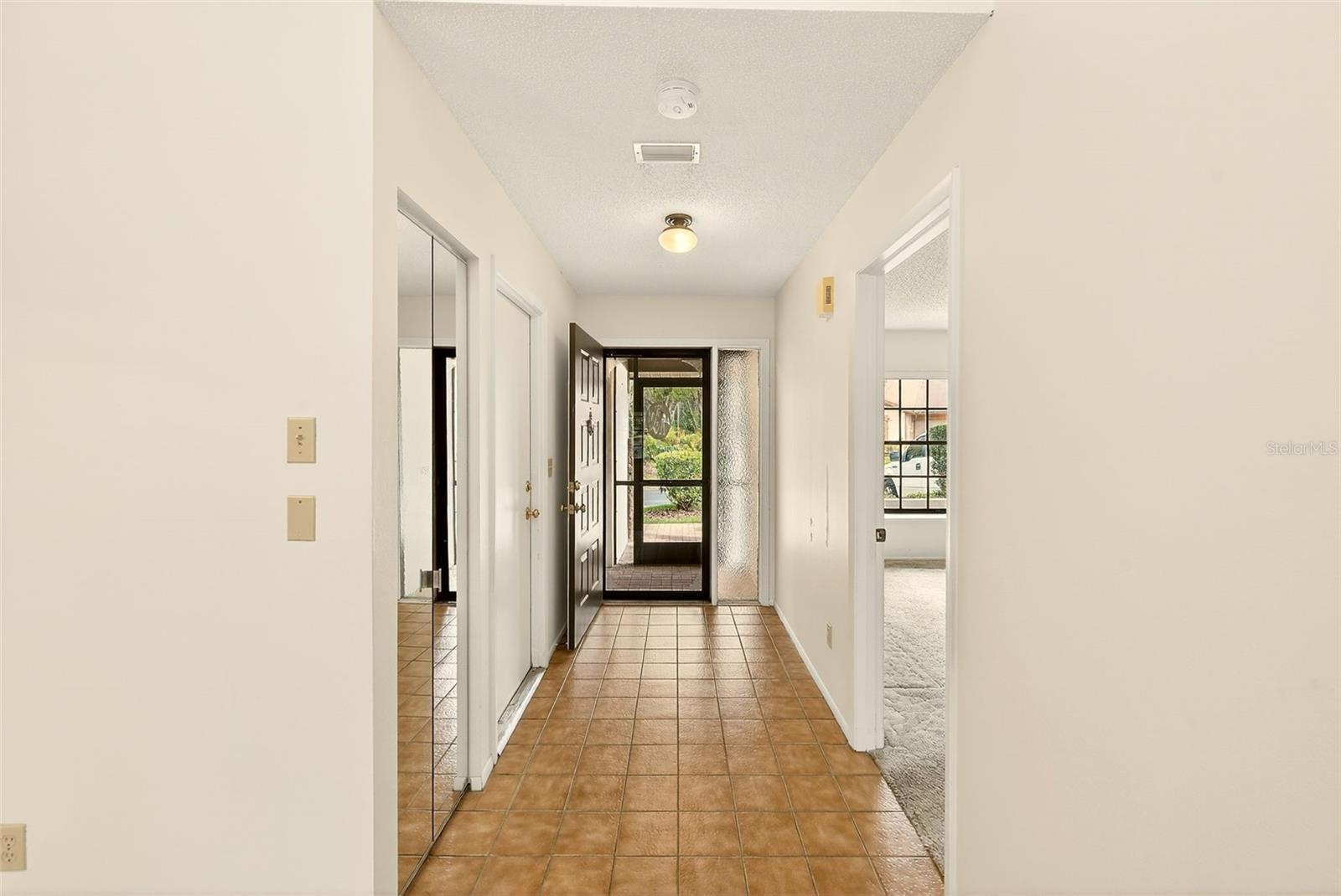 CARROLLWOOD SPRGS CLUSTER HMS - Residential