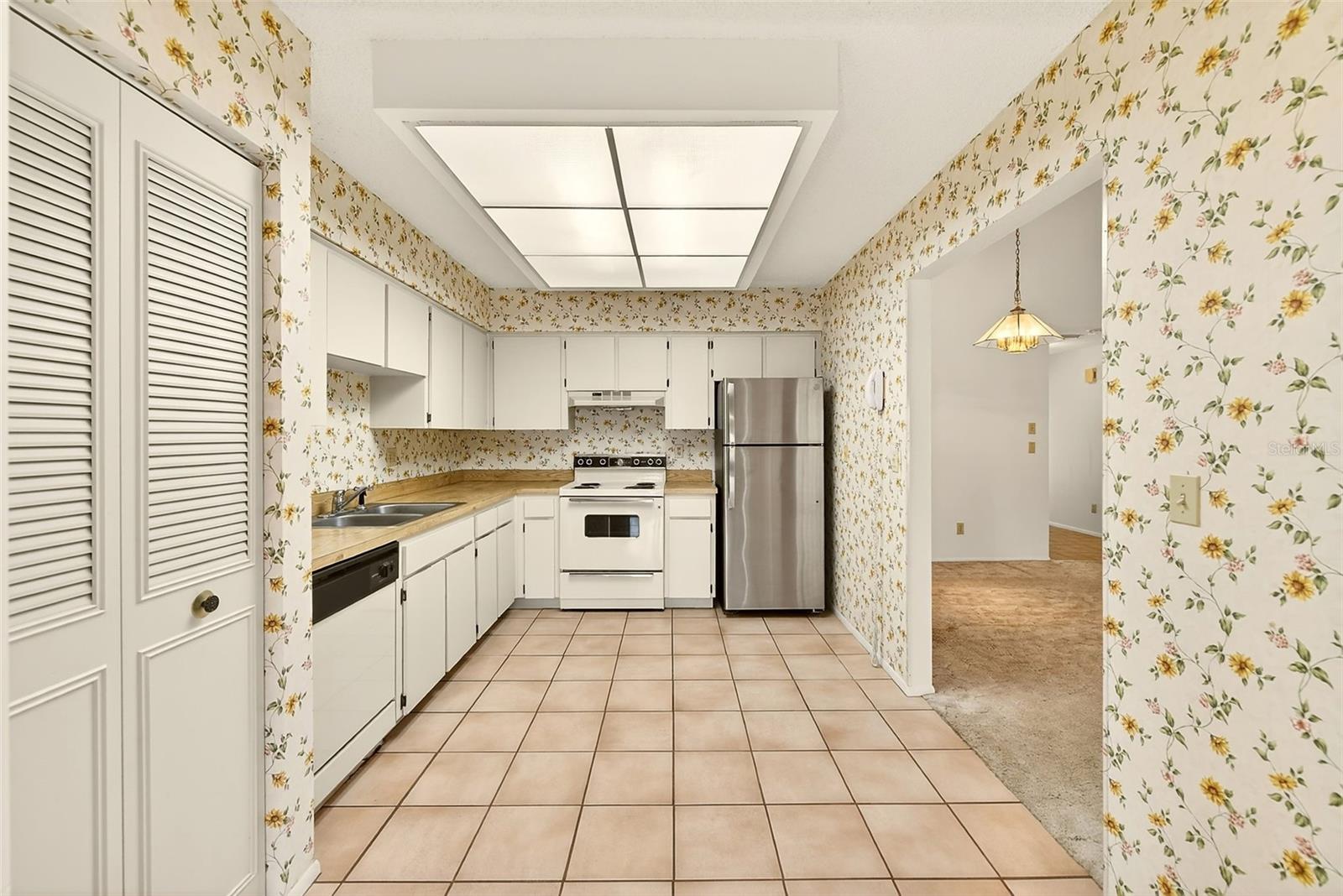 CARROLLWOOD SPRGS CLUSTER HMS - Residential