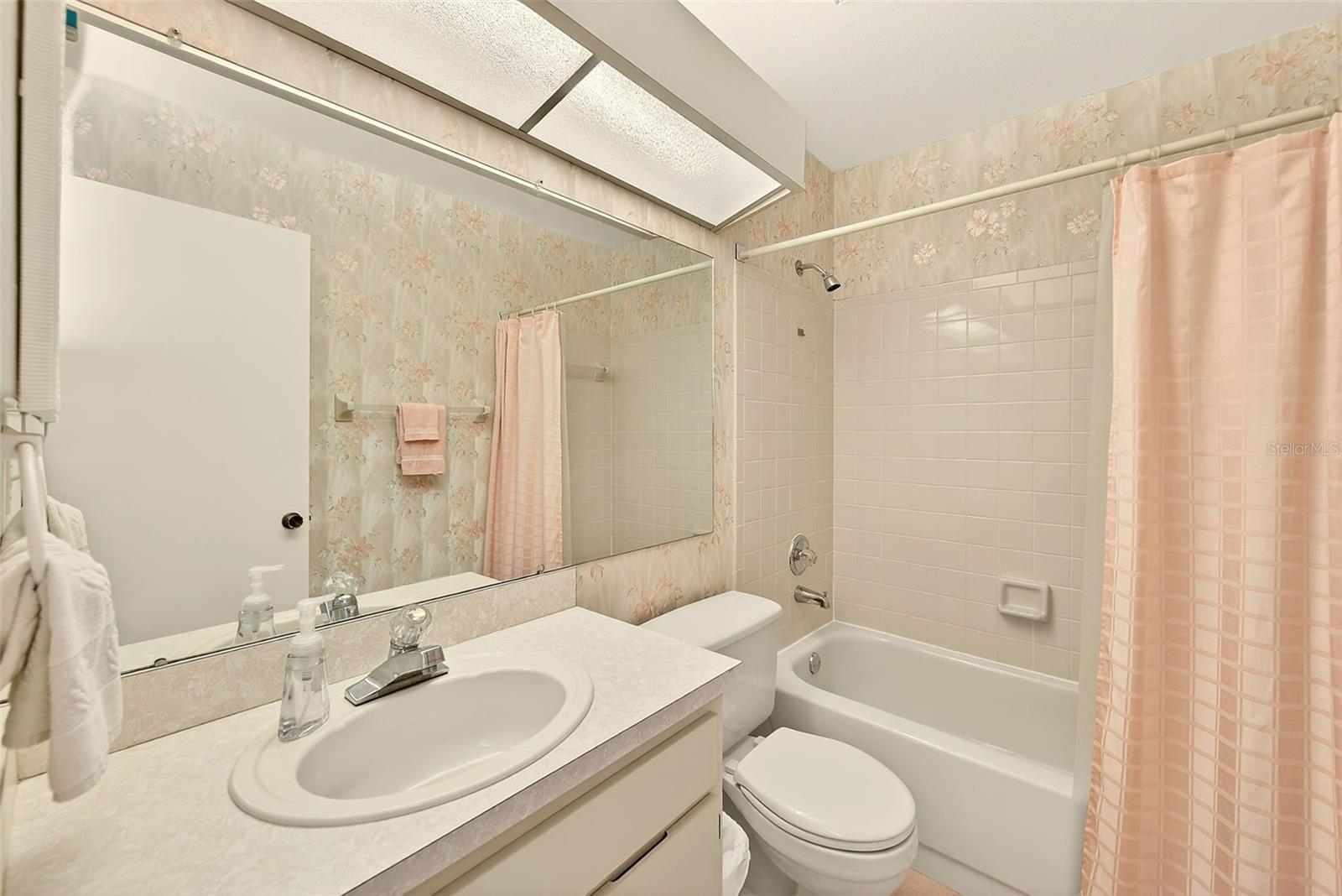 CARROLLWOOD SPRGS CLUSTER HMS - Residential