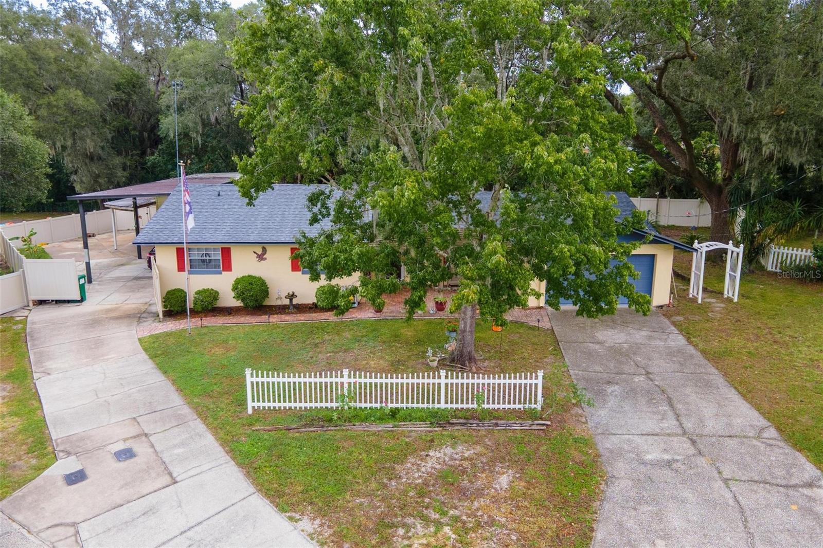 FRUITLAND PARK SHADY OAKS UNIT 03 - Residential