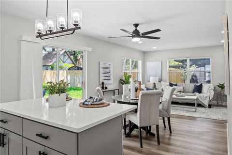 Single Family Residence in ST PETERSBURG FL 10812 50TH AVENUE 10.jpg
