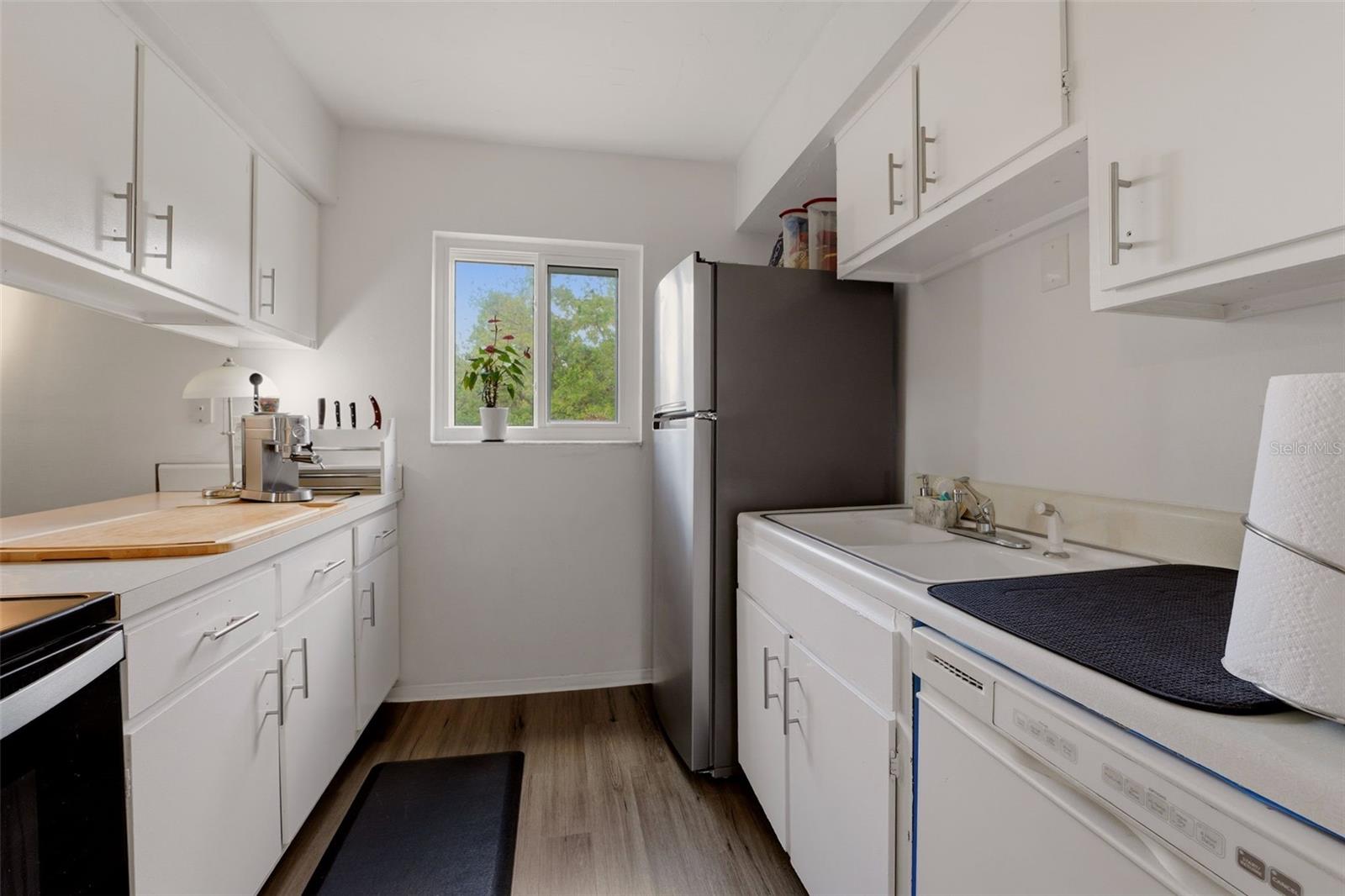 HIDDEN LAKE VILLAGE - Residential