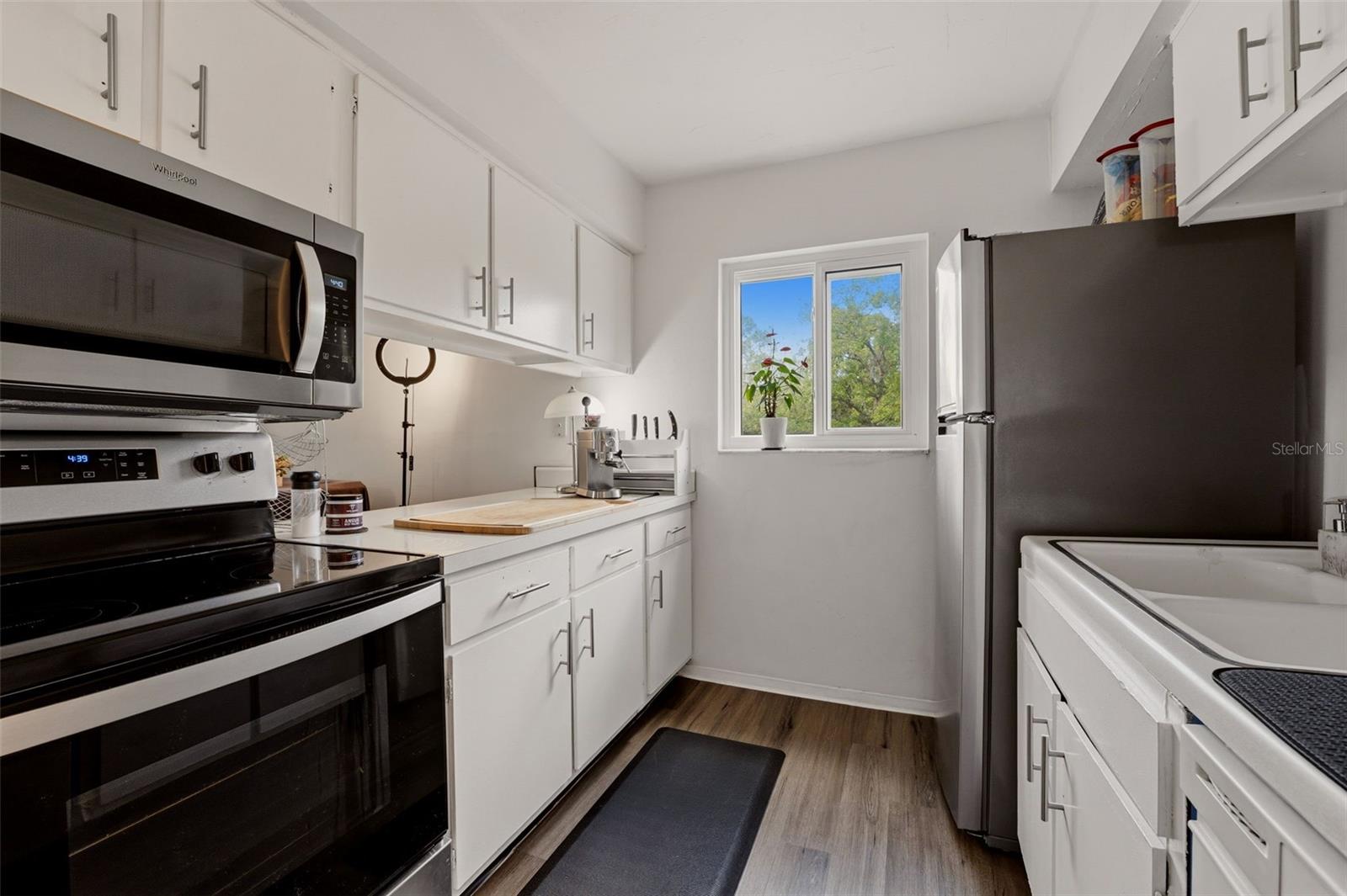 HIDDEN LAKE VILLAGE - Residential