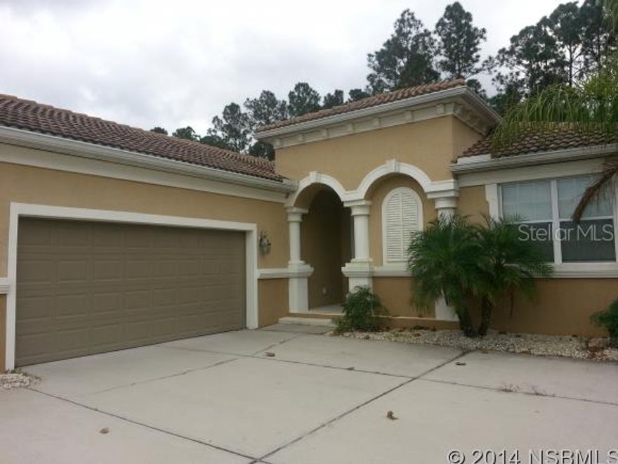 Upgraded, Beautiful 4 bed 2 bath home located in the golfing community of Venetian Baywell cared for, spacious and centrally located for easy access to I95 or a quick drive to the beach, golf in your own community