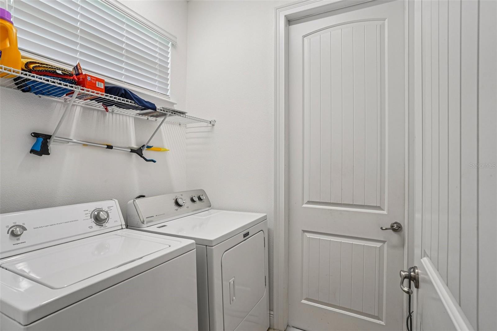 HOWEY PALM GARDENS - Residential