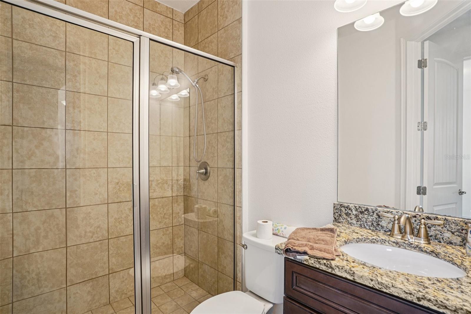 HOWEY PALM GARDENS - Residential