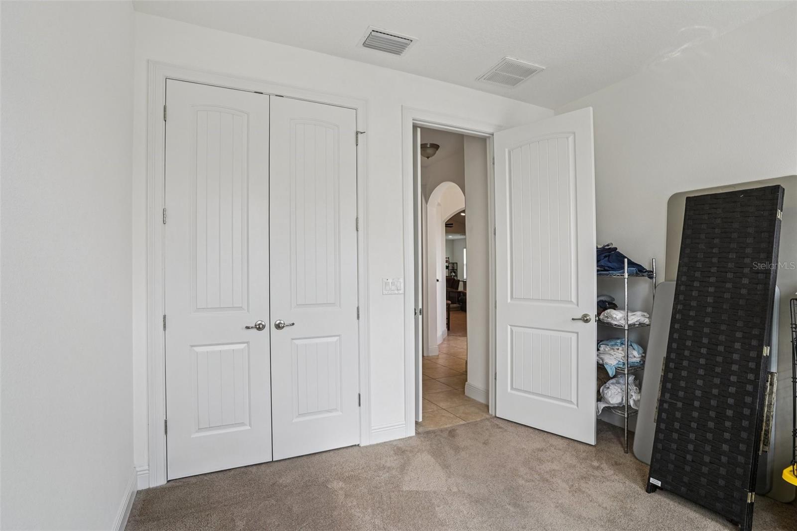 HOWEY PALM GARDENS - Residential