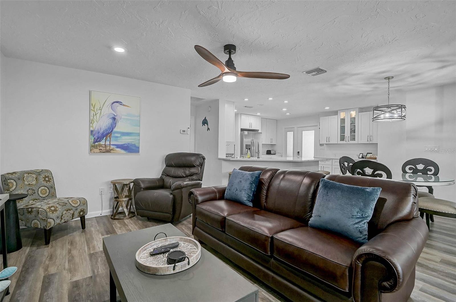 CRESCENT ARMS - Residential