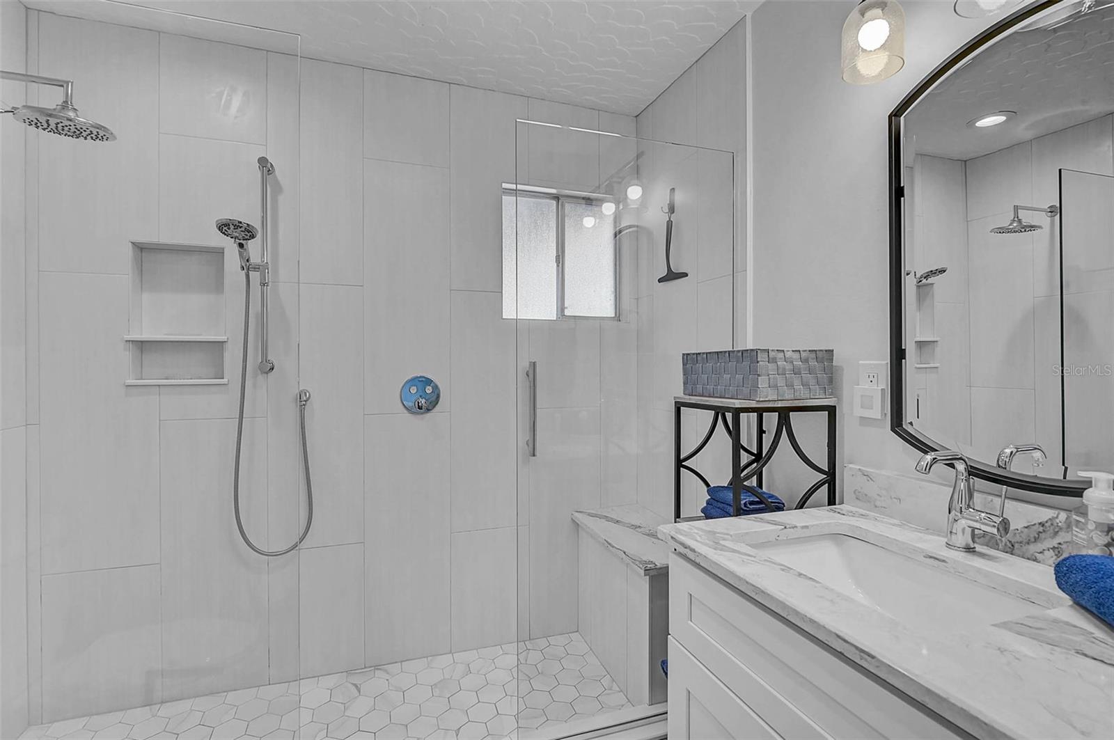 CRESCENT ARMS - Residential