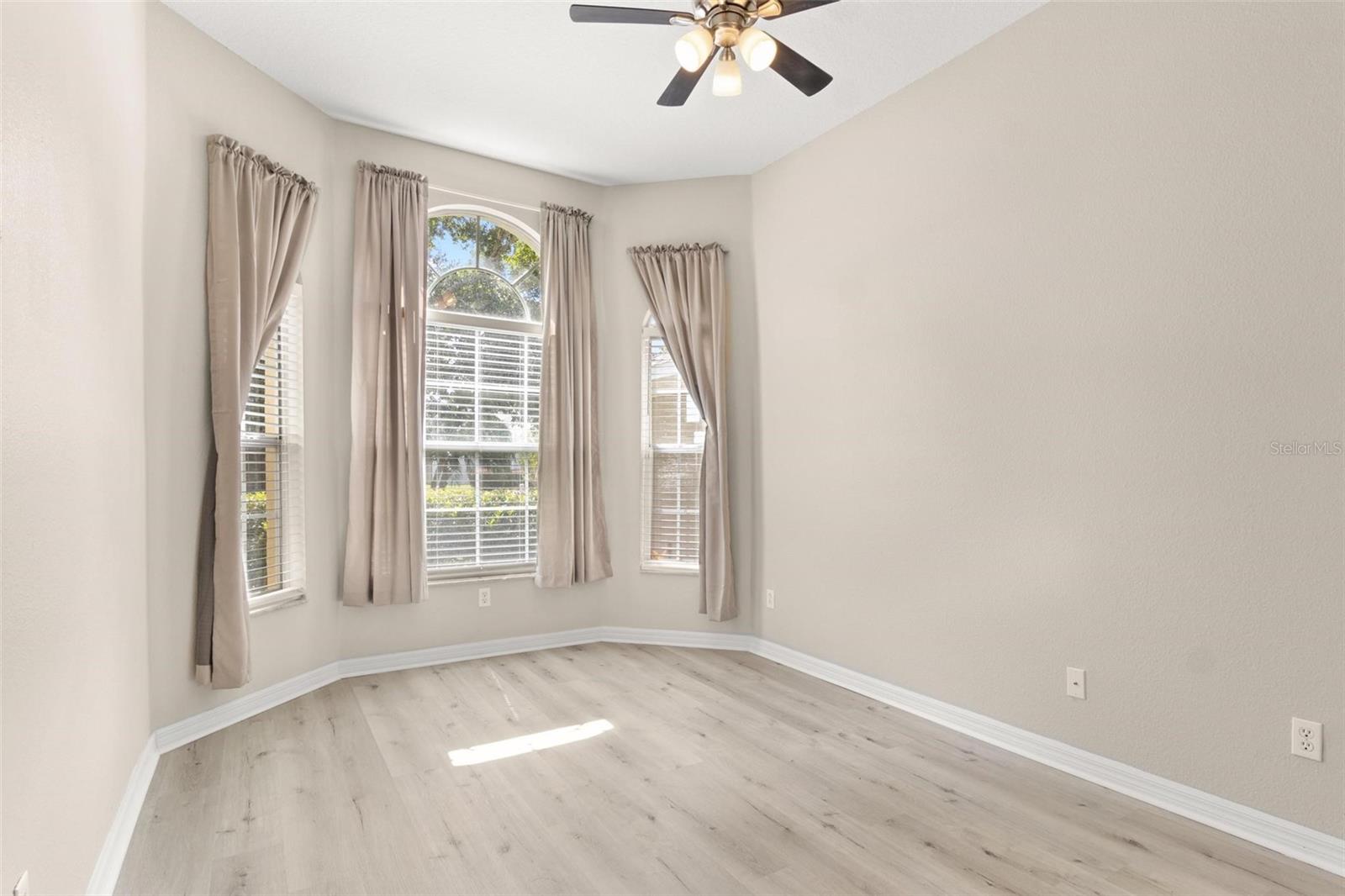 BLOOMINGDALE VILLAGE PH I SUB - Residential