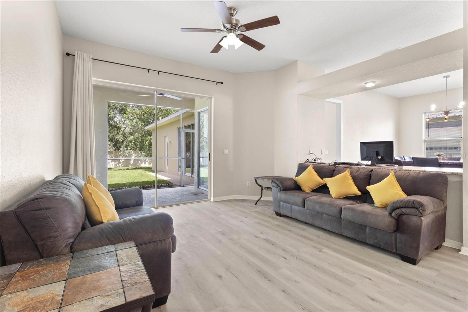 BLOOMINGDALE VILLAGE PH I SUB - Residential