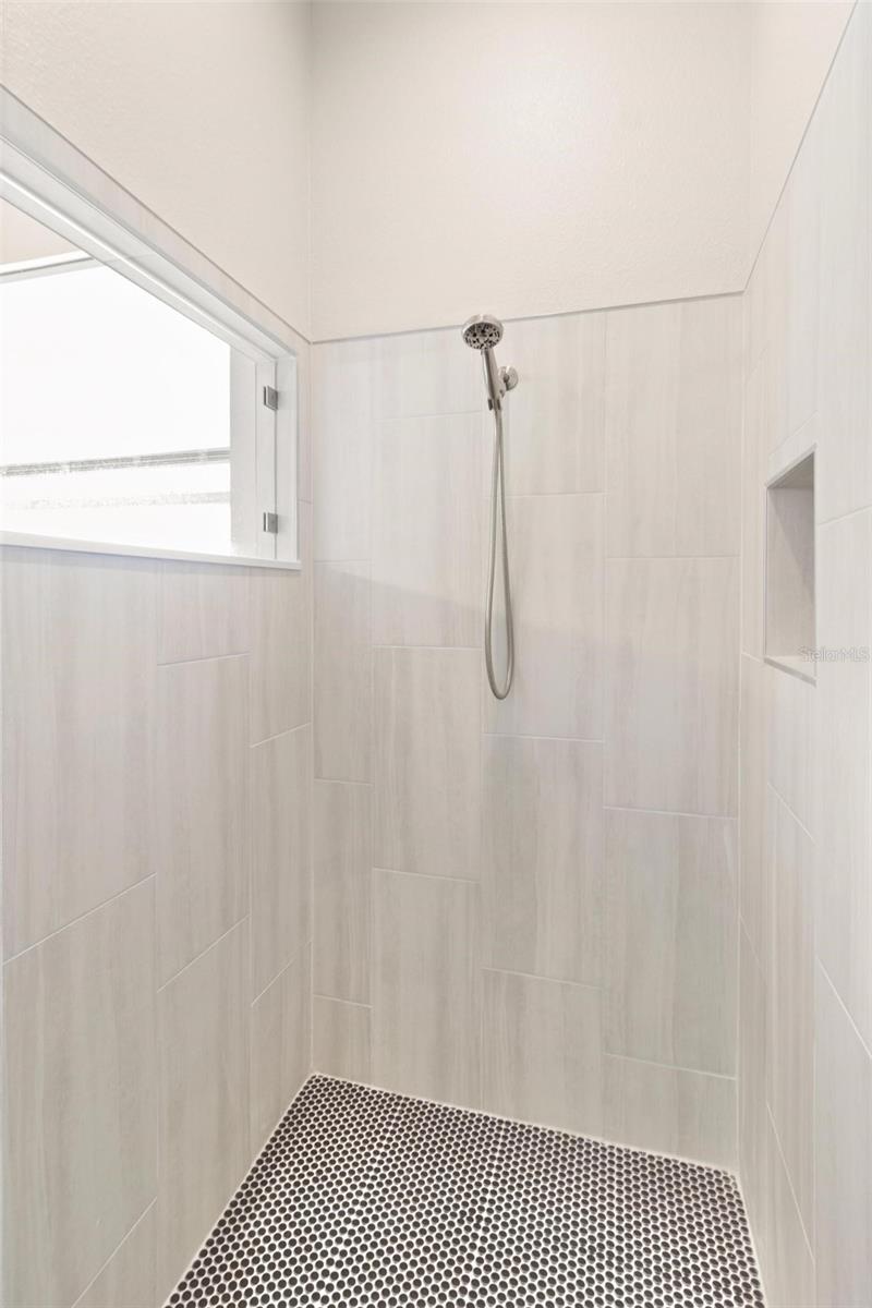 BLOOMINGDALE VILLAGE PH I SUB - Residential