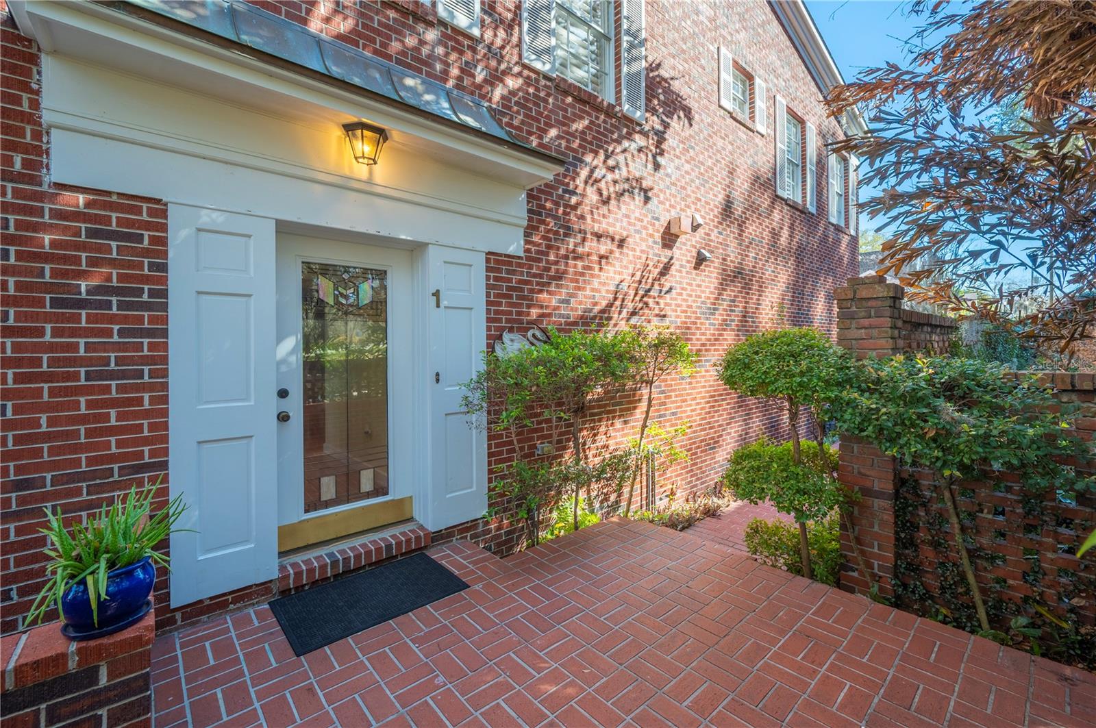 DIXIELAND REV - Residential