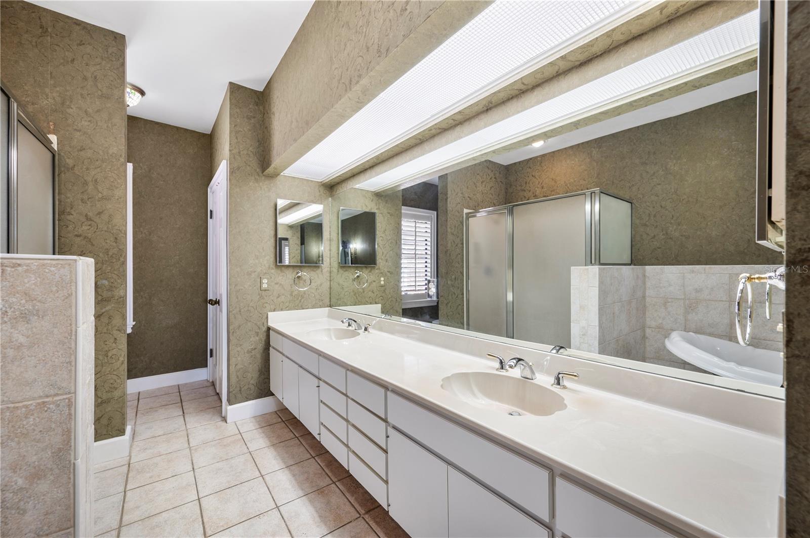 DIXIELAND REV - Residential